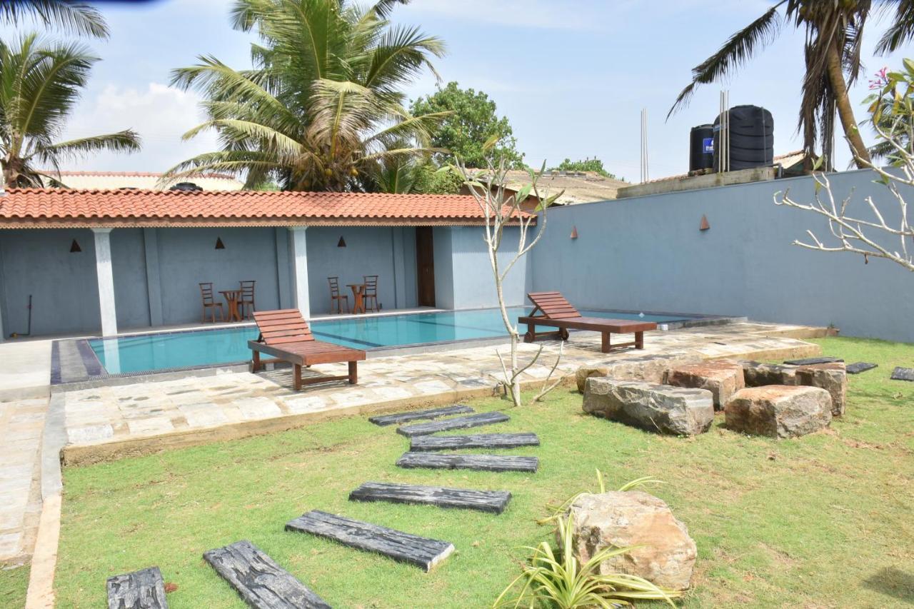 Arrow Beach Resort Bussa Extérieur photo